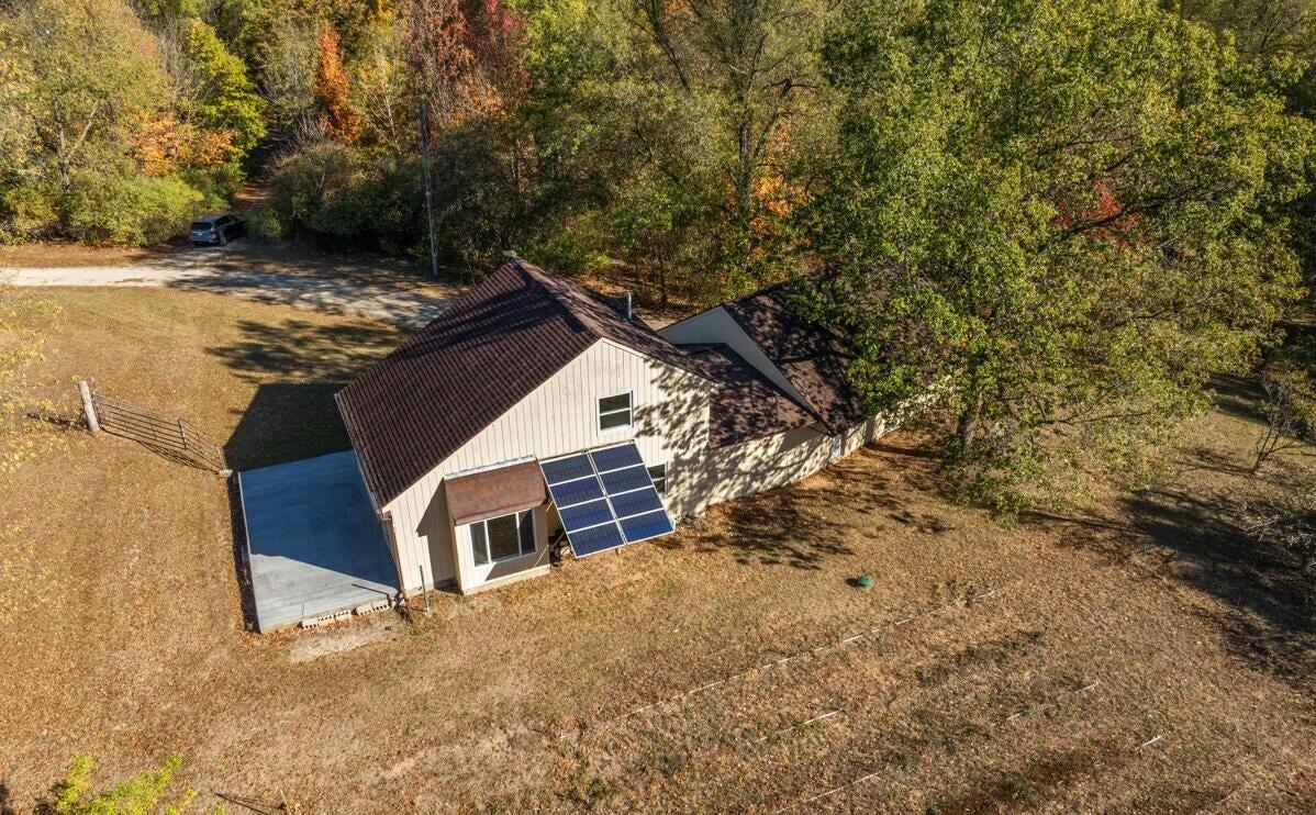 1067 Somers Road Lyons, MI 48851 - Photo 5 of 26 Somers7