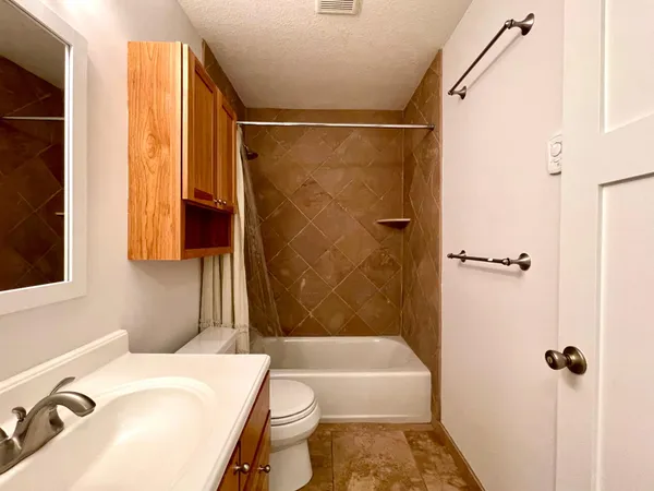 $4,200 | 403 Monroe Avenue South, Hopkins, MN 55343