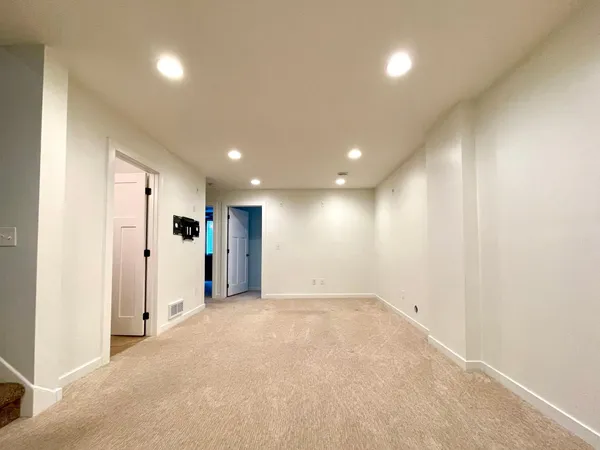 $4,200 | 403 Monroe Avenue South, Edina, MN 55343