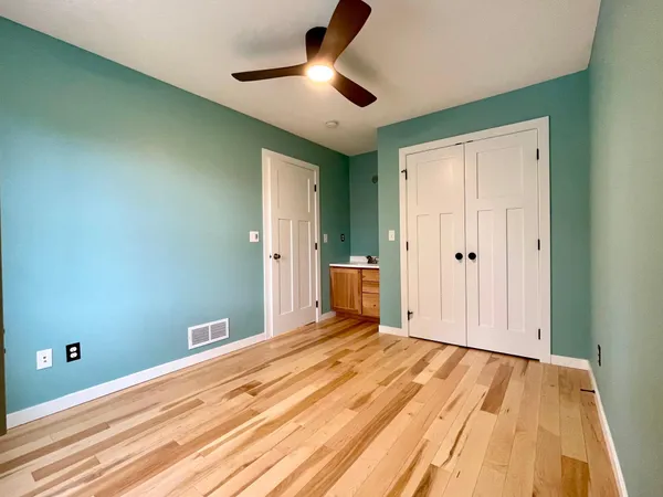 $4,200 | 403 Monroe Avenue South, Hopkins, MN 55343