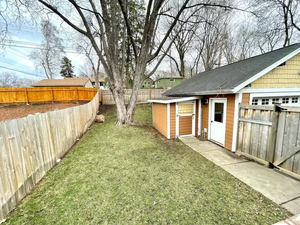$4,200 | 403 Monroe Avenue South, Edina, MN 55343