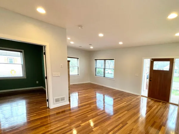 $4,200 | 403 Monroe Avenue South, Hopkins, MN 55343