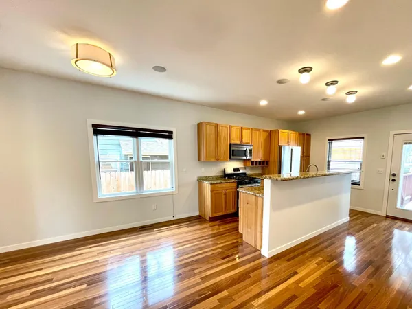 $4,200 | 403 Monroe Avenue South, Hopkins, MN 55343