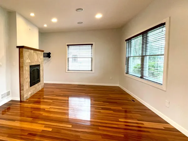$4,200 | 403 Monroe Avenue South, Hopkins, MN 55343
