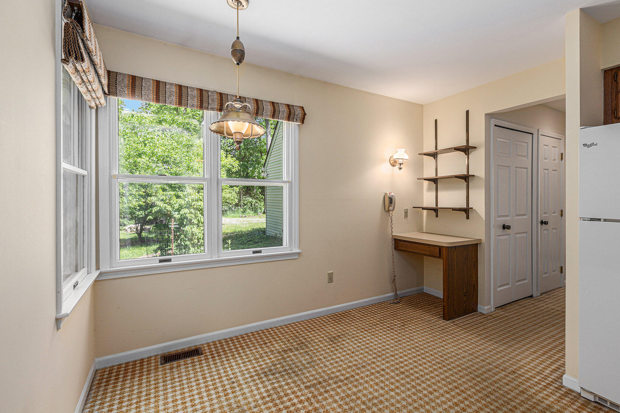 4551 North Maple Road Ann Arbor, MI 48105 - Photo 16 of 44 Breakfast Nook