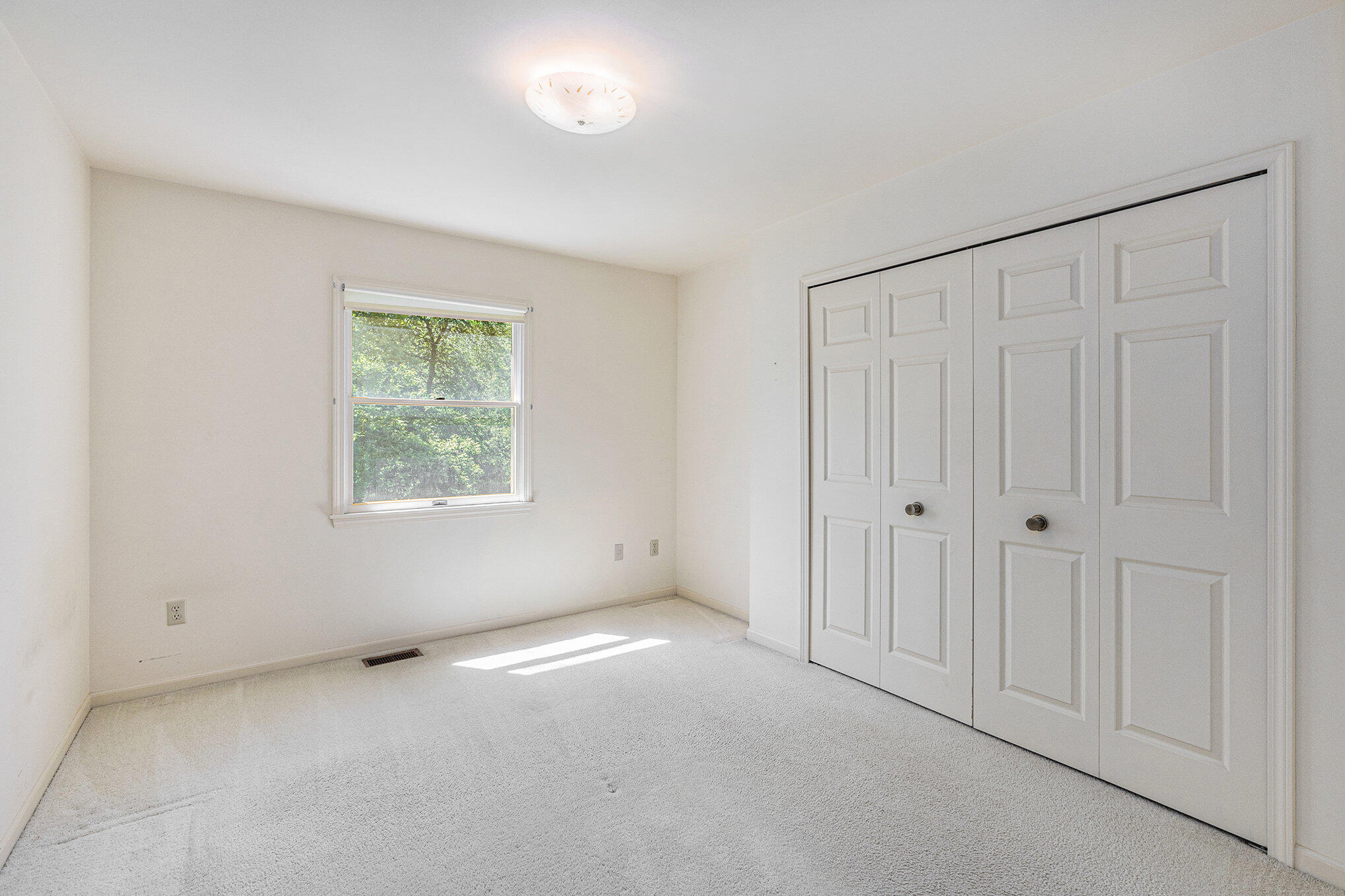 4551 North Maple Road Ann Arbor, MI 48105 - Photo 29 of 44 Bedroom 4
