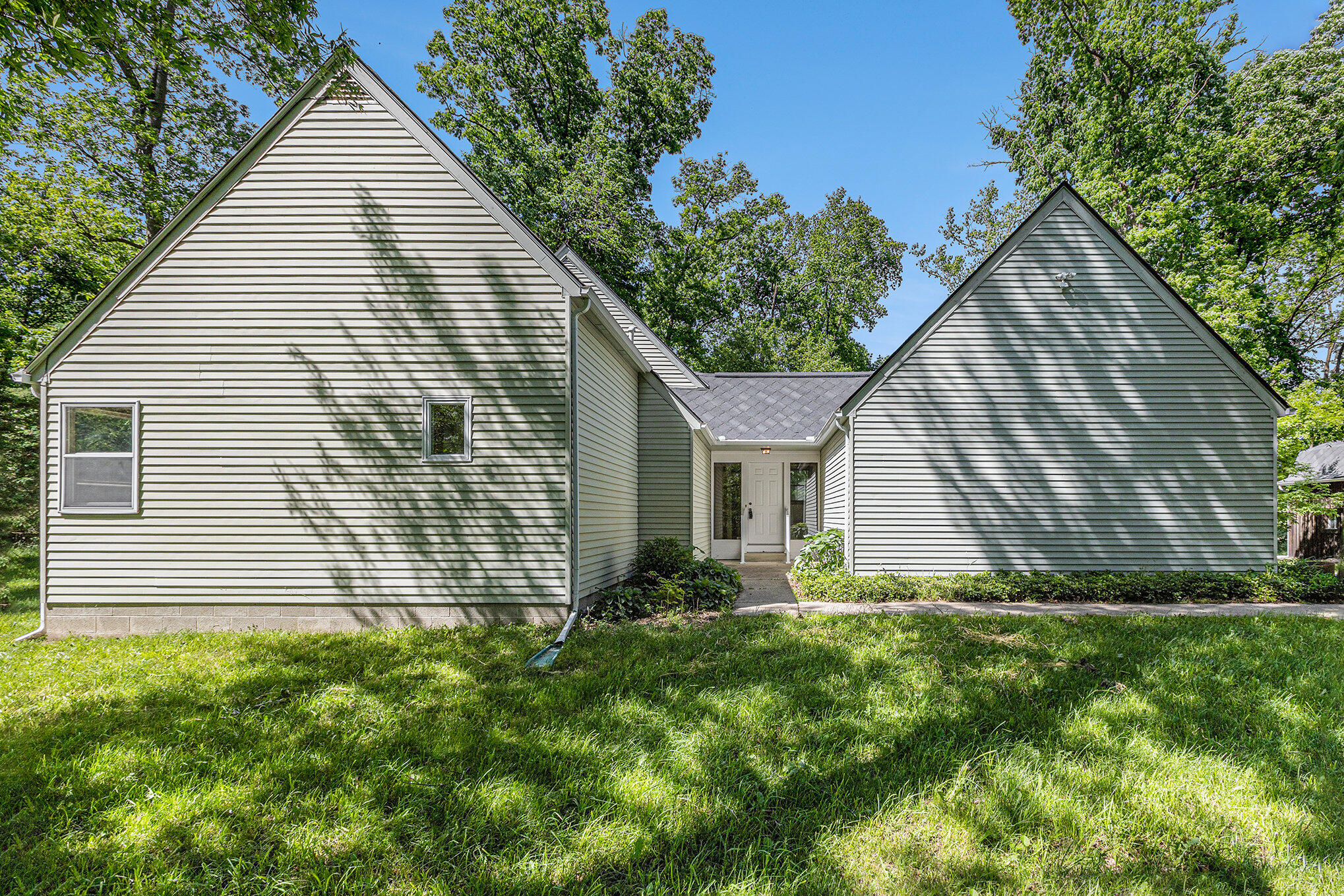 4551 North Maple Road Ann Arbor, MI 48105 - Photo 4 of 44 Exterior