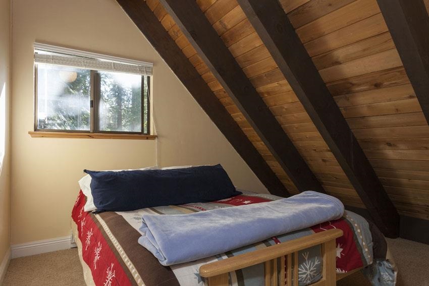 14615 Red Mountain Road Truckee, CA 96161 - Photo 12 of 14 Gallery Image 12