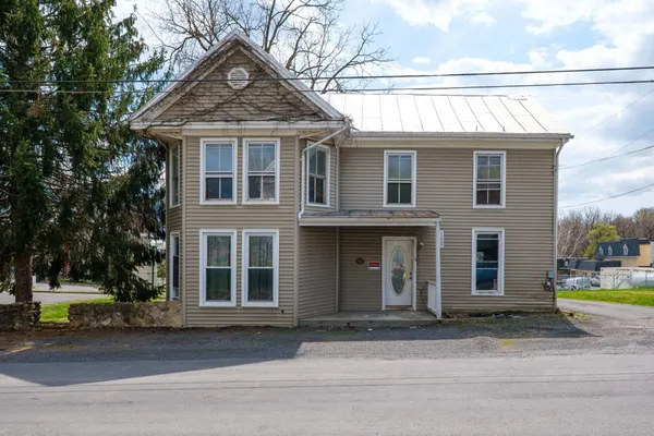 $98,500 | 105 North High Street, Edinburg, VA 22824