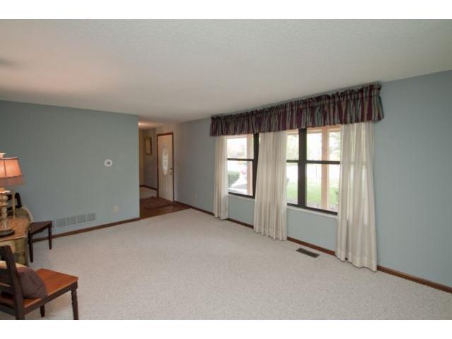 2427 Summit View Road Dublin, OH 43016 - Photo 4 of 18