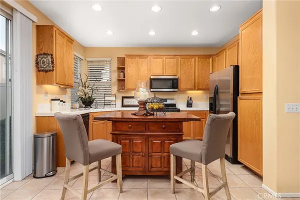 $760,000 | 27635 Elkwood Lane, Castaic, CA 91384