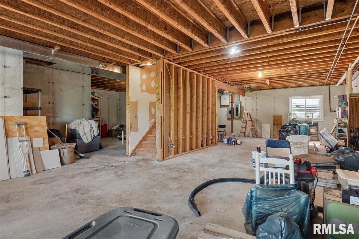 320 Timber Ridge Road Mechanicsburg, IL 62545 - Photo 42 of 57 Gallery Image 42