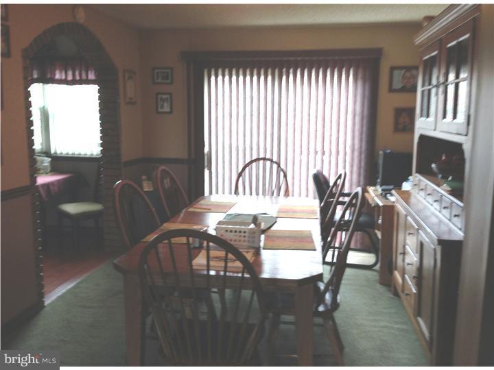 12542 Calpine Road Philadelphia, PA 19154 - Photo 4 of 12 Dining Room