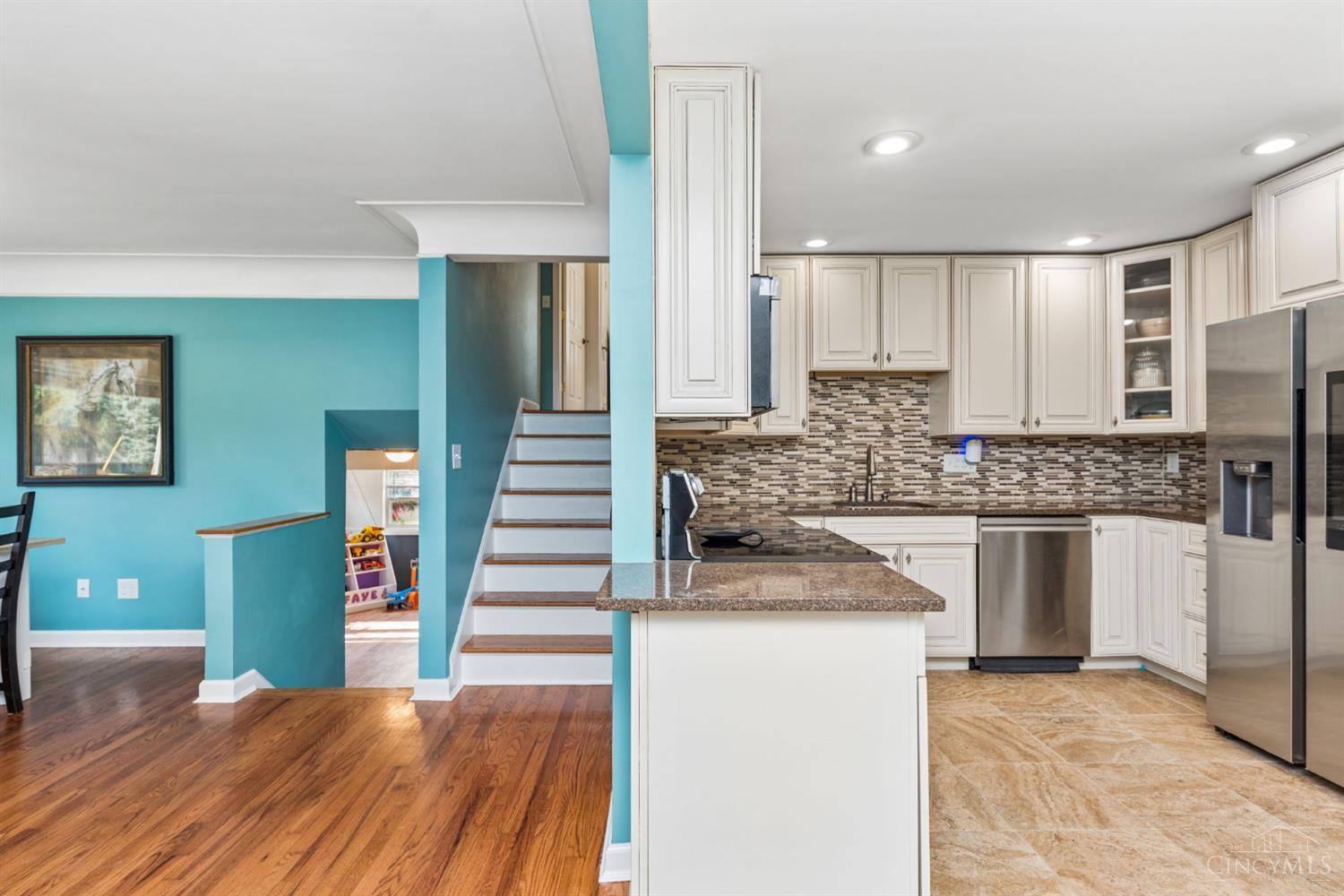 1041 Gaskins Road Cincinnati, OH 45245 - Photo 9 of 39 Gallery Image 9
