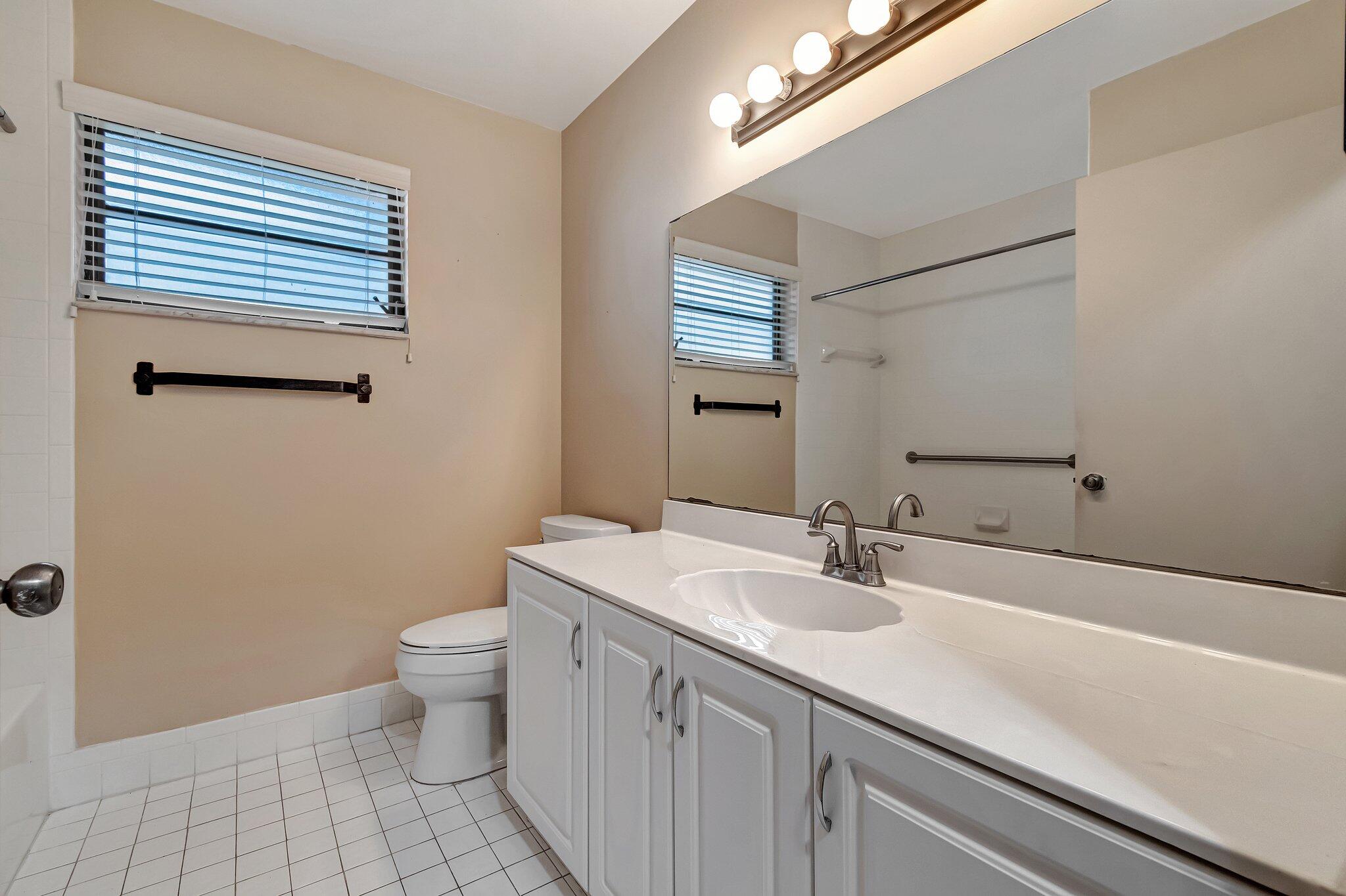 8289 Summersong Terrace, Unit H Boca Raton, FL 33496 - Photo 28 of 54 SECOND BATHROOM