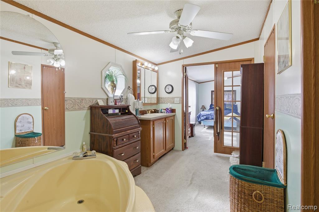 9857 Rembrandt Way Fenton, MI 48430 - Photo 27 of 44