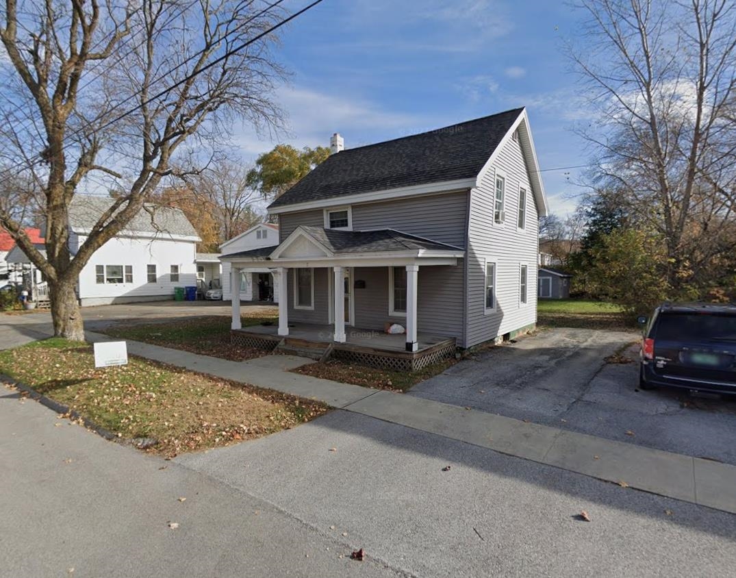 7 Oak Street St. Albans, VT 05478 - Photo 2 of 3 Gallery Image 2