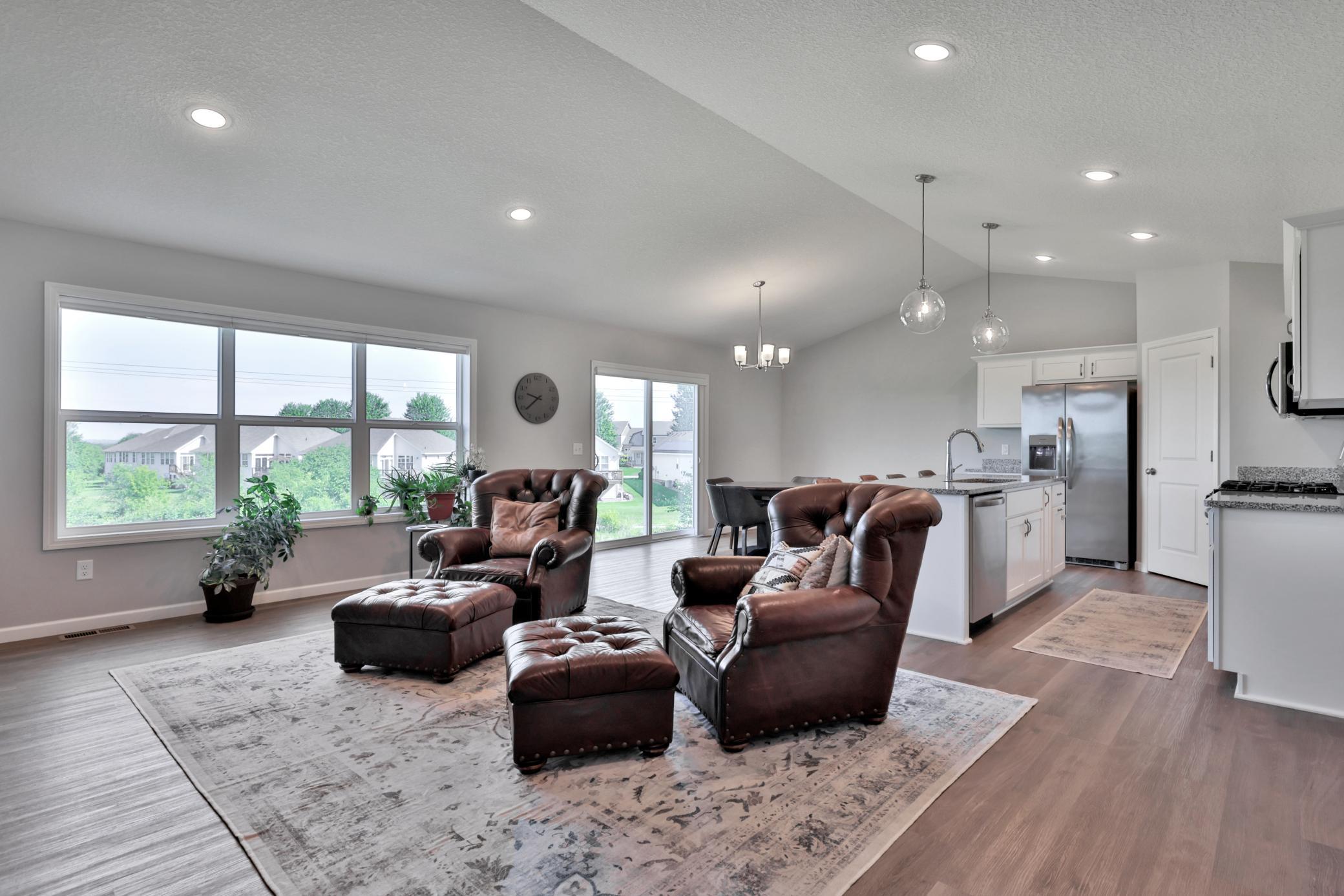 6764 101st Street South Cottage Grove, MN 55016 - Photo 11 of 39