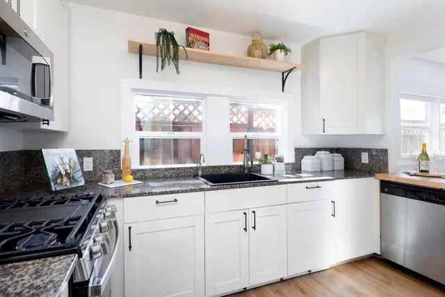 $1,095,000 | 1122 Seabright Avenue, Santa Cruz, CA 95062