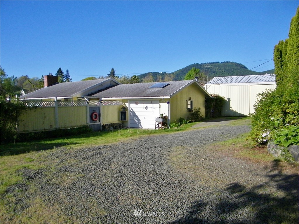 141 Dosewallips Road Brinnon, WA 98320 - Photo 5 of 25 Gallery Image 5