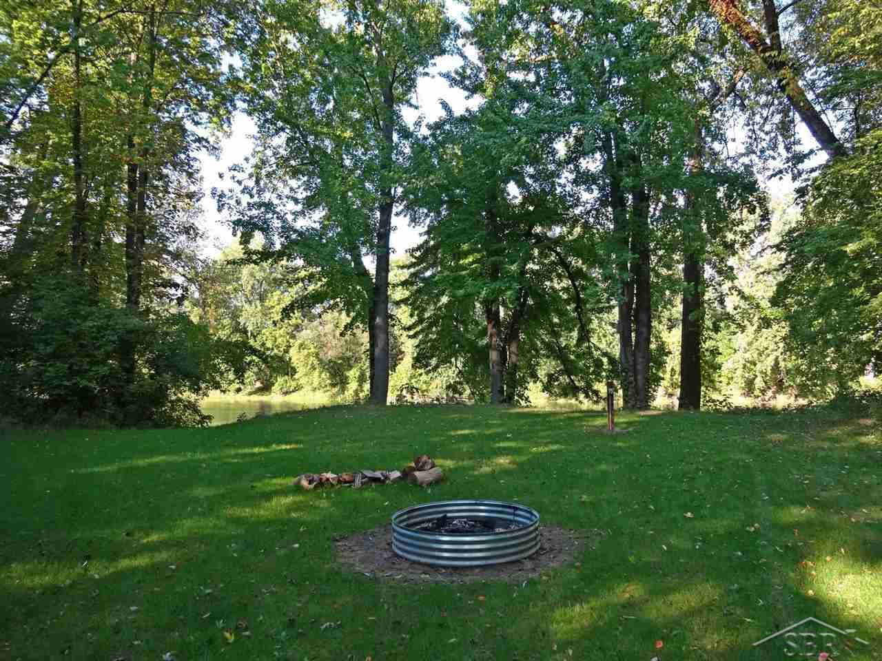 9830 North River Road Freeland, MI 48623 - Photo 2 of 43 31304770-1.JPG