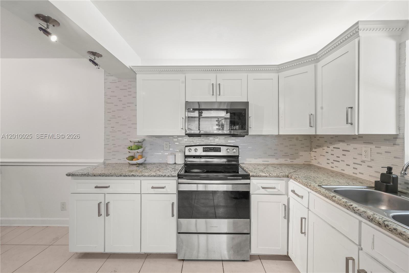 9260 Southwest 61st Way, Unit C Boca Raton, FL 33428 - Photo 5 of 24