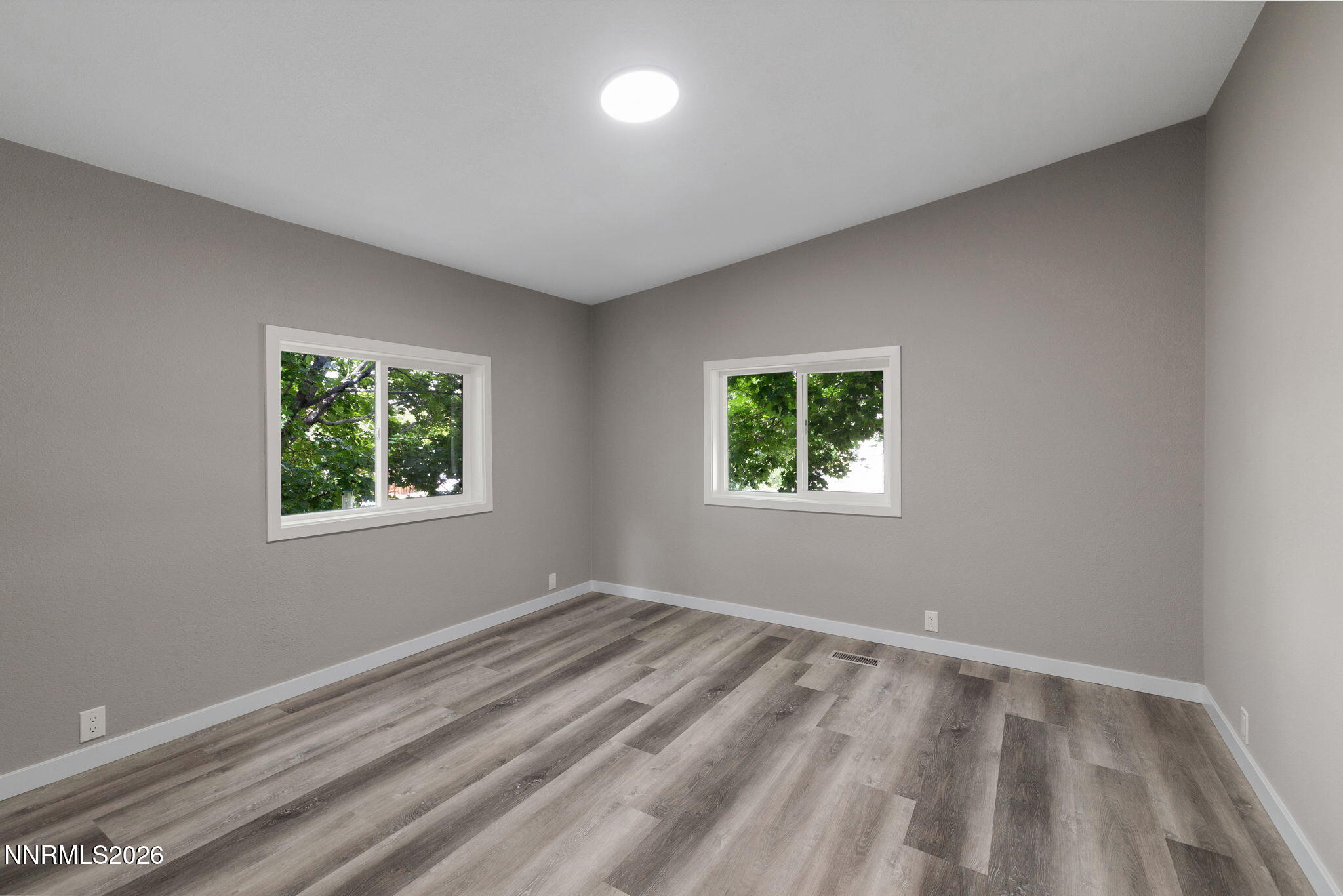 4987 Newport Court Reno, NV 89506 - Photo 15 of 25 14-web-or-mls-4987 Newport-15