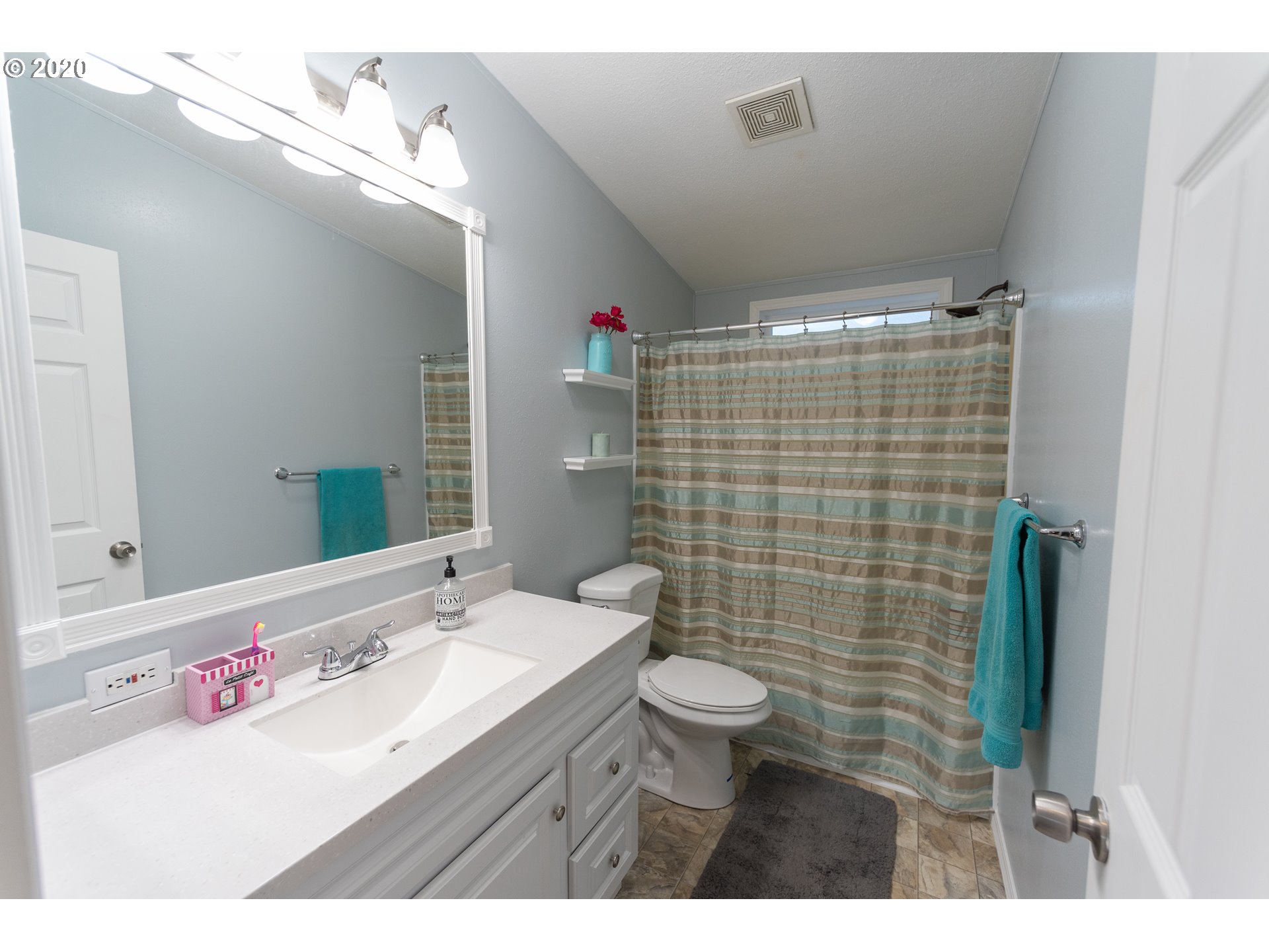 2921 Elmira Road Eugene, OR 97402 - Photo 13 of 18 Gallery Image 13
