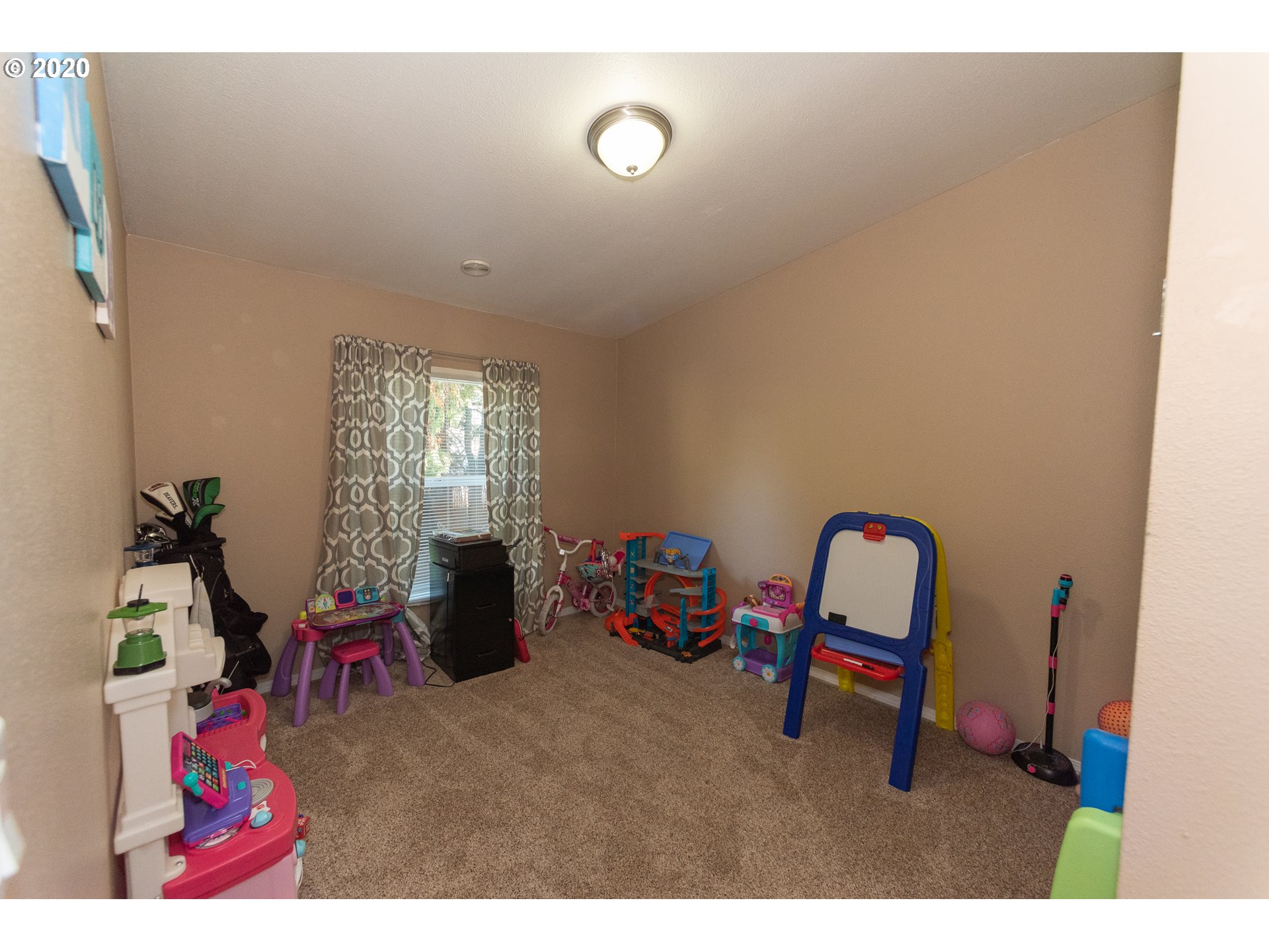 2921 Elmira Road Eugene, OR 97402 - Photo 14 of 18 Gallery Image 14