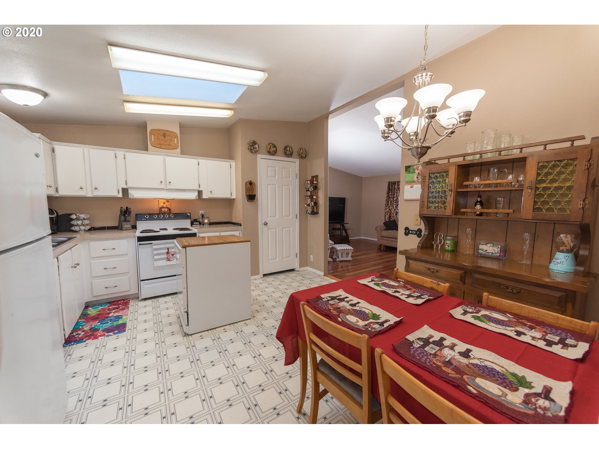 2921 Elmira Road Eugene, OR 97402 - Photo 7 of 18 Gallery Image 7