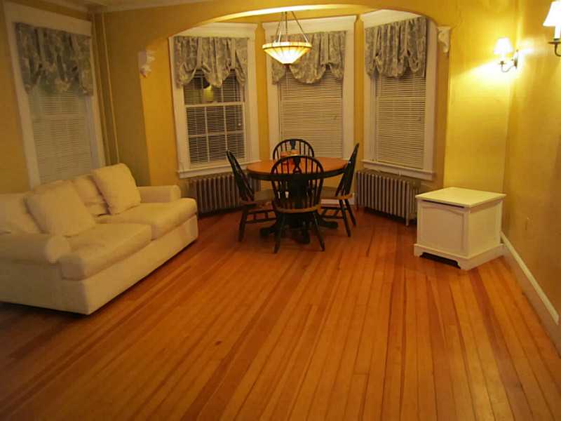 345 Spring Street Newport, RI 02840 - Photo 4 of 7 Living Room.