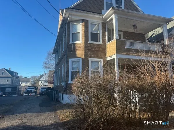 $2,000 | 95-97 Wilson Street, Unit 2, Bridgeport, CT 06605