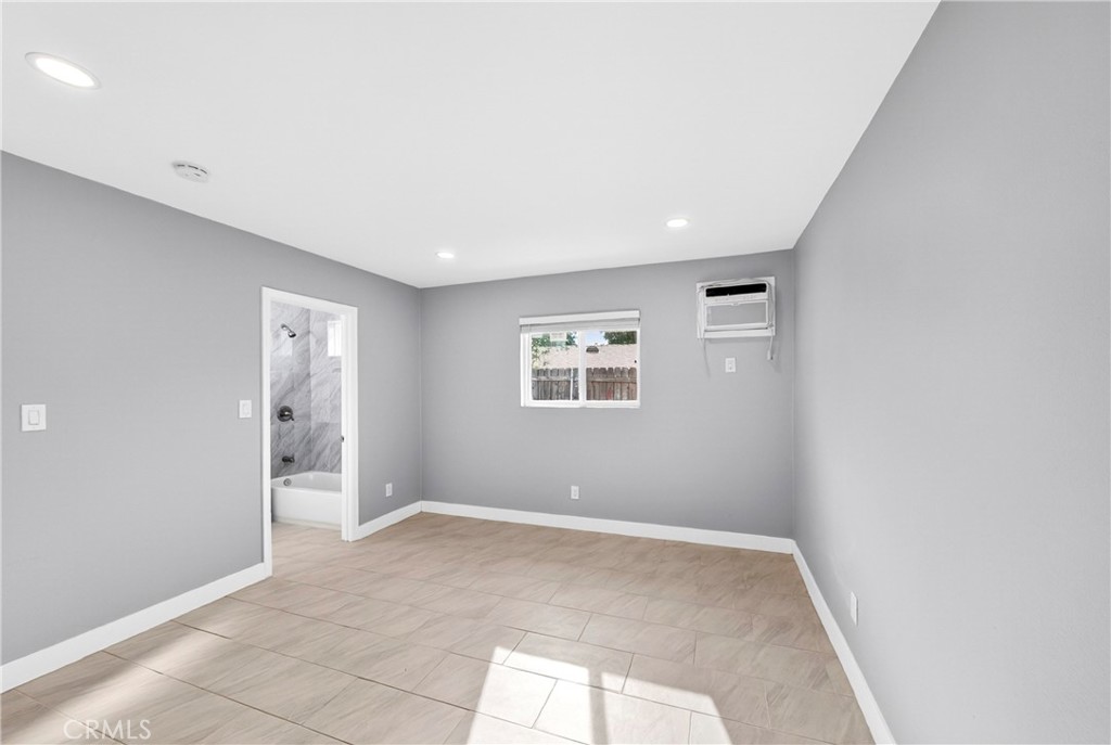 2643 Tenth Street Riverside, CA 92507 - Photo 23 of 34