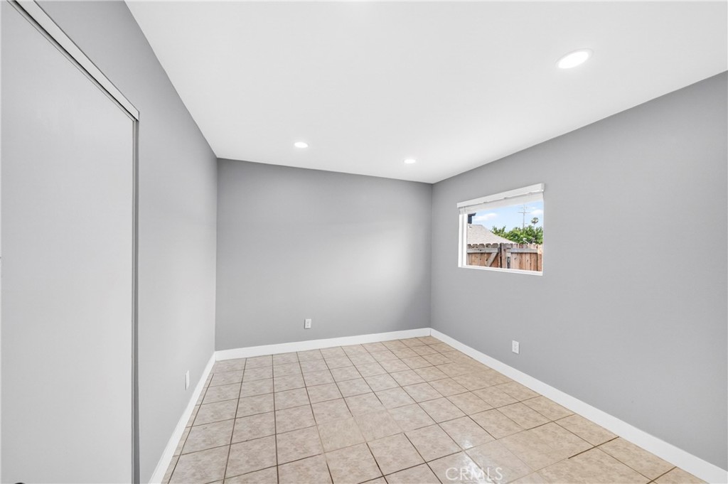 2643 Tenth Street Riverside, CA 92507 - Photo 26 of 34