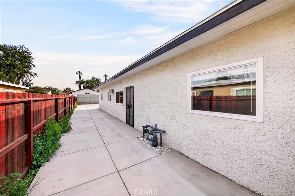 2643 Tenth Street Riverside, CA 92507 - Photo 29 of 34
