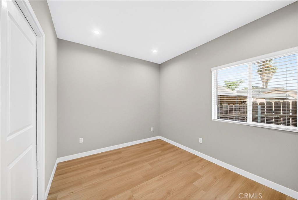 2643 Tenth Street Riverside, CA 92507 - Photo 7 of 34