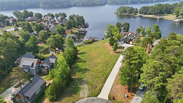 $639,000 | 41 North Stillwood Lane, Semora, NC 27343