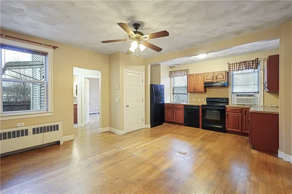 $739,900 | 18 South Main Street, Coventry, RI 02816