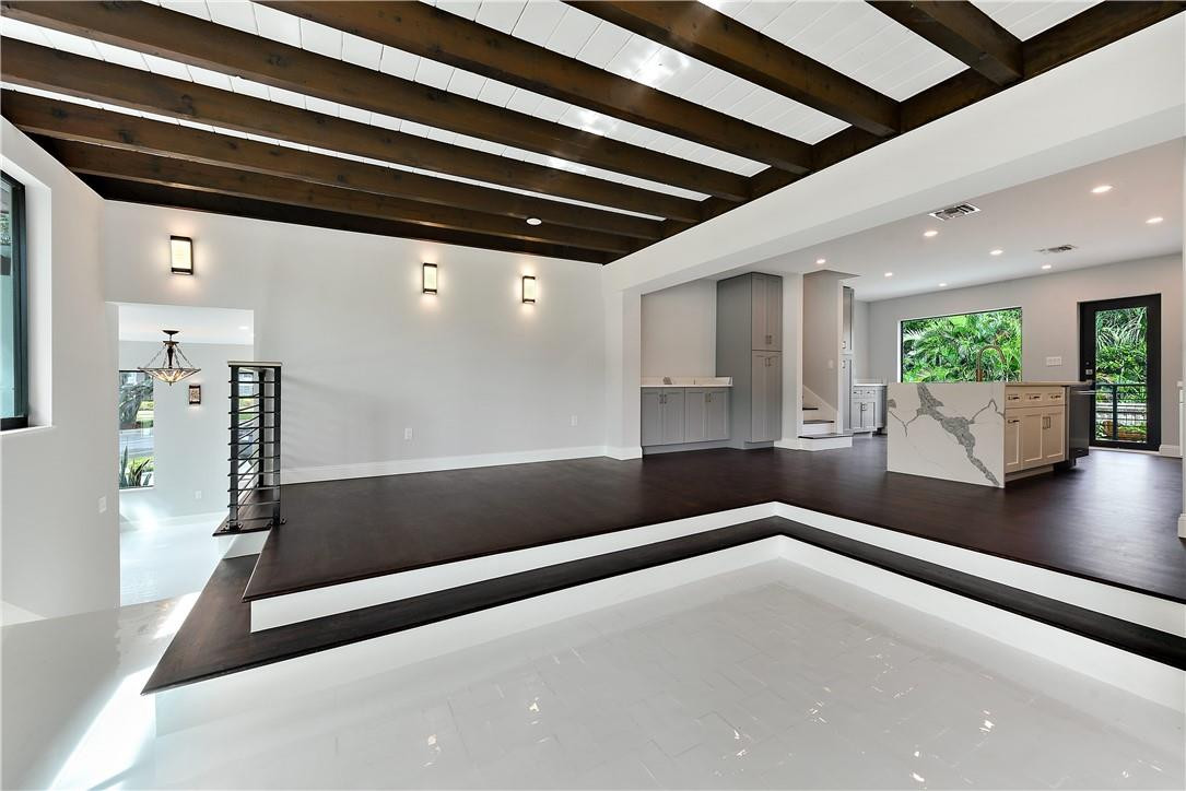 399 Northeast 20th Street Boca Raton, FL 33431 - Photo 4 of 31 Photo 4