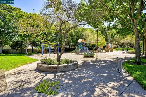 $915,000 | 7556 Silvertree Lane, Dublin, CA 94568