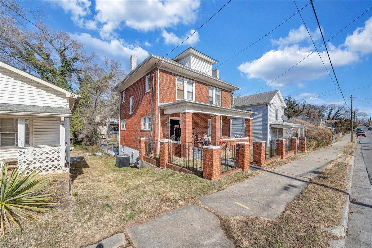 539 Rutherford Avenue Northwest Roanoke, VA 24016 - Photo 17 of 18 35-MIB06127-R5 Virtually Tidied