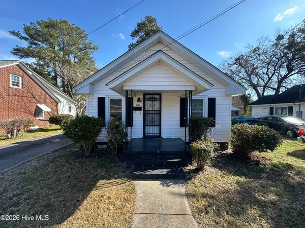 $1,175 | 1302 Highland Avenue, Elizabeth City, NC 27909