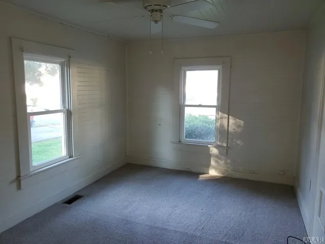 $1,325 | 1302 Highland Avenue, Elizabeth City, NC 27909