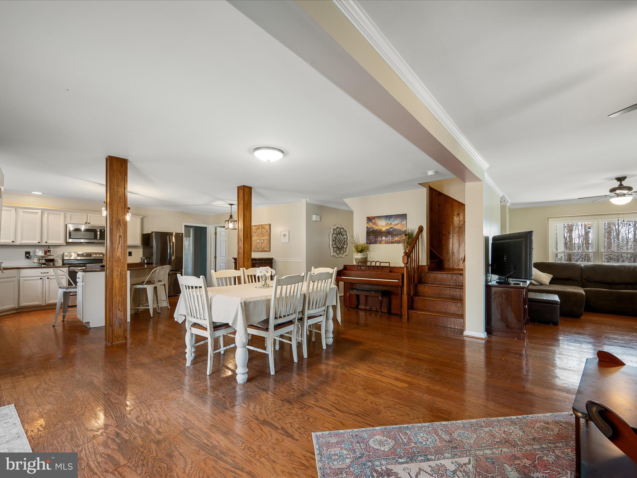 13618 Tower Road Thurmont, MD 21788 - Photo 16 of 69 Living Area