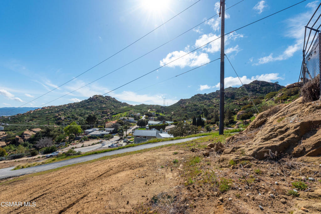 Mesa Drive Simi Valley, CA 93063 - Photo 20 of 22