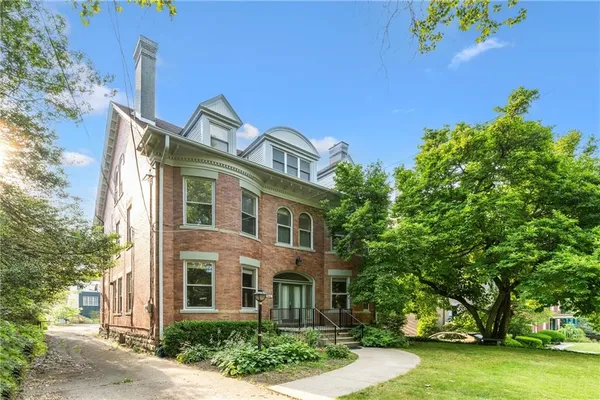 $4,000 | 1084 Shady Avenue, Pittsburgh, PA 15232