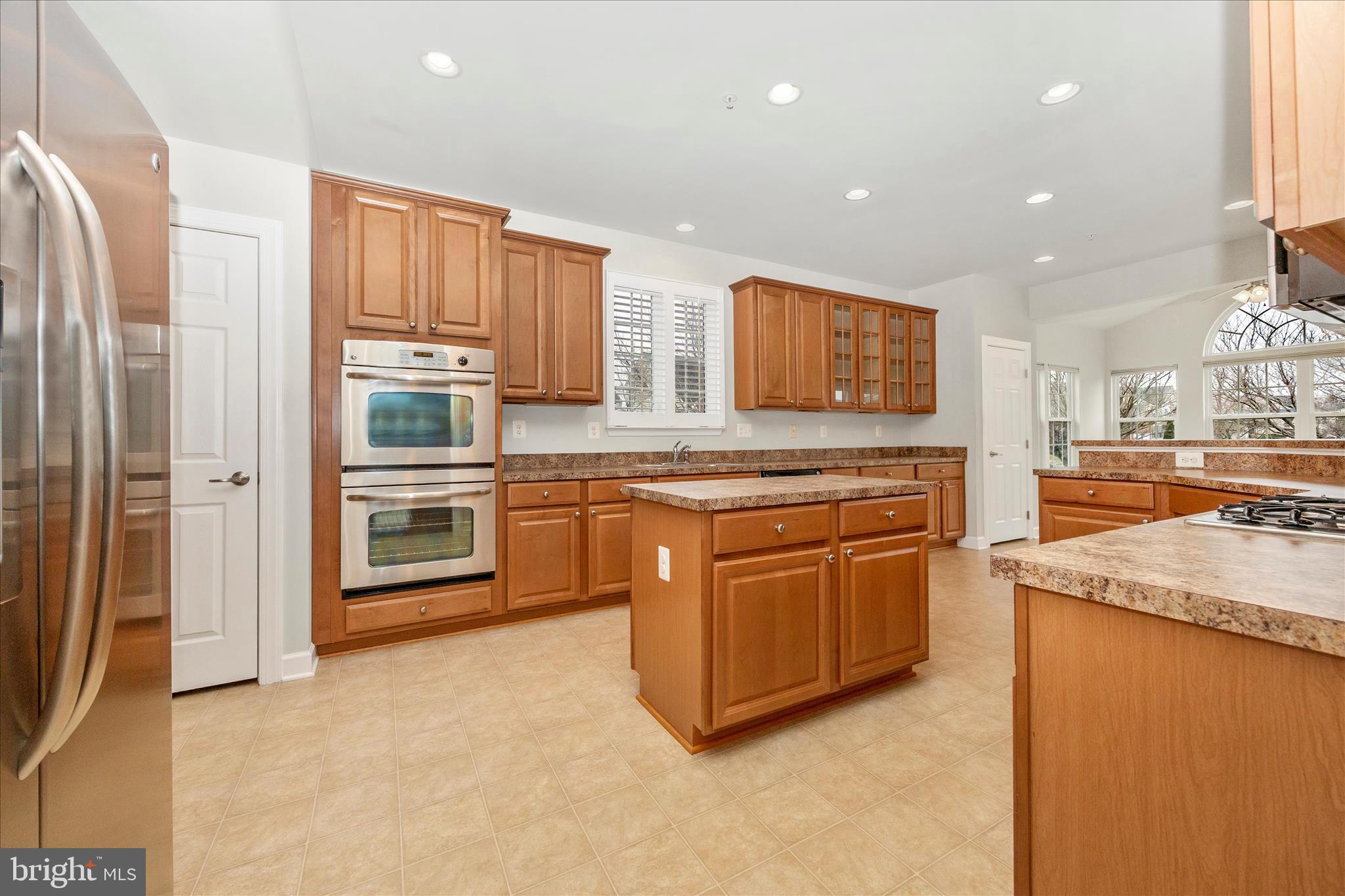 118 Sunlight Court Frederick, MD 21702 - Photo 11 of 54 Kitchen
