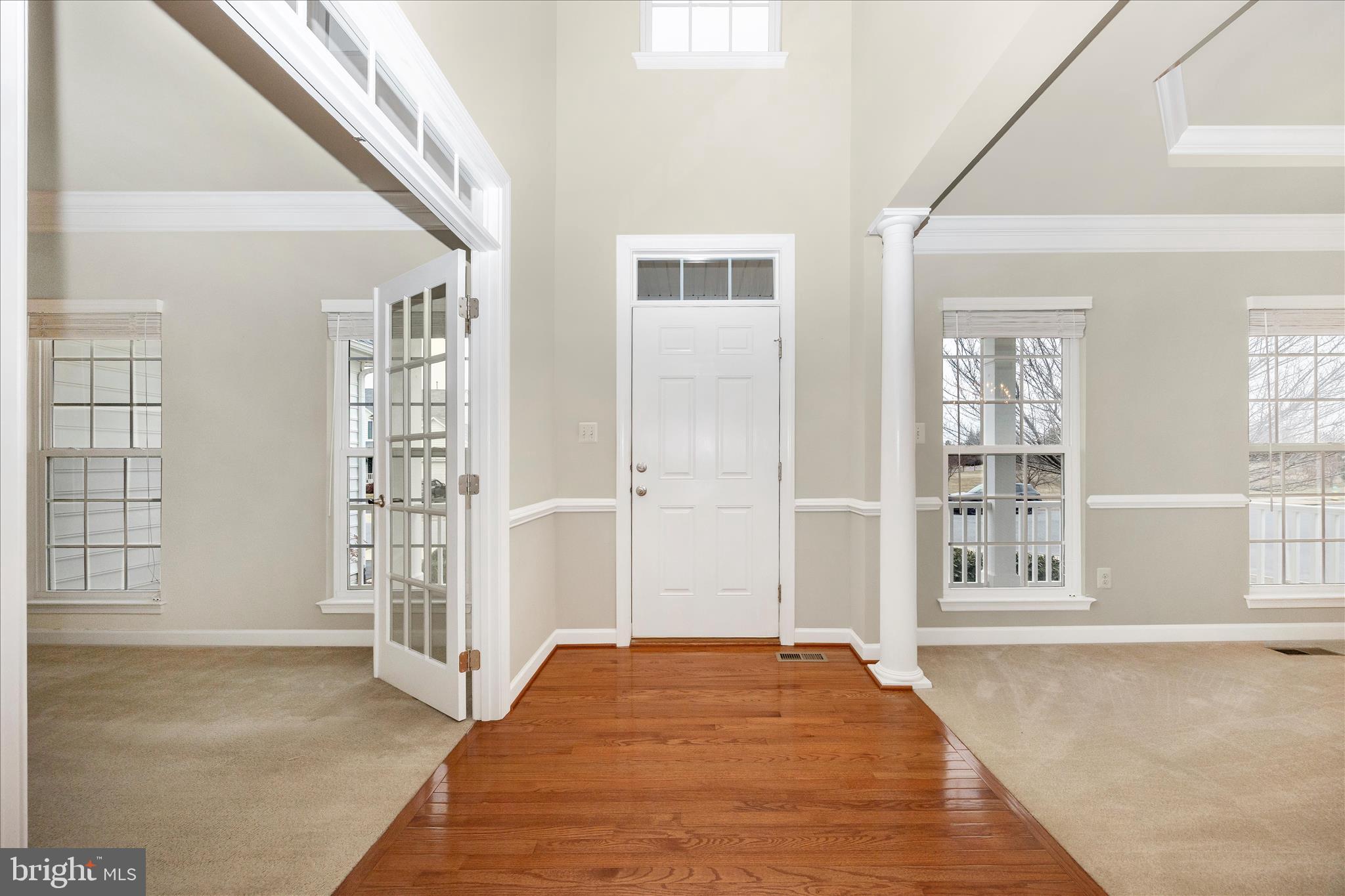 118 Sunlight Court Frederick, MD 21702 - Photo 3 of 54 Foyer