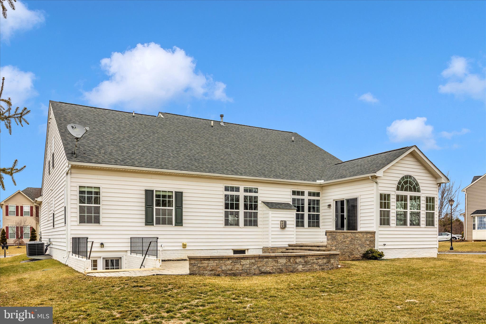 118 Sunlight Court Frederick, MD 21702 - Photo 42 of 54 Exterior Back