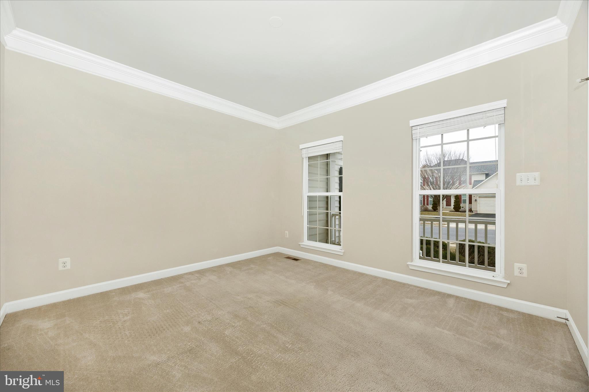 118 Sunlight Court Frederick, MD 21702 - Photo 6 of 54 Living Room